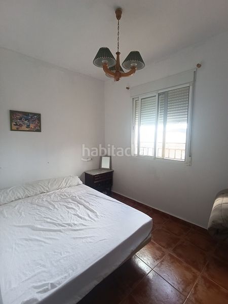 Foto 4046c369-c727-4c65-a0e4-6cda51d26baf. Casa adossada amb xemeneia a Tobarra