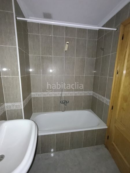 Foto bc12b4f3-d064-45b3-9990-b943fcb75446. Pis amb calefacció aparcament a Tobarra