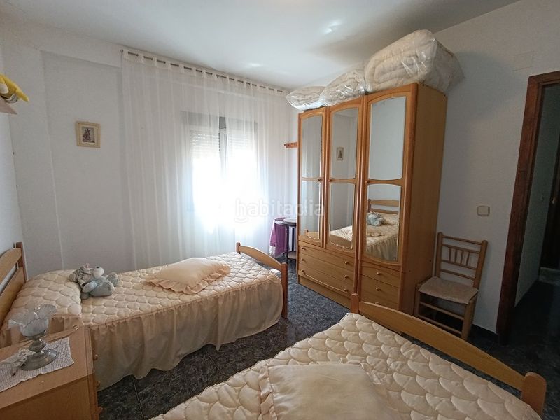 Foto abc2596e-27ab-406b-a058-a10de37185cd. Casa adossada amb aparcament a Tobarra