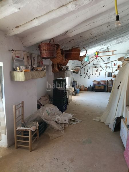 Foto d434fd95-6b98-4389-8538-1c487b528a50. Casa adossada amb aparcament a Tobarra