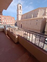 Pis a Tobarra. Piso en plaza de españa de tobarra