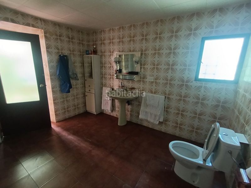 Foto d4e58f4d-5acc-4ff4-a04f-a1beb4923484. Casa adossada amb aparcament a Tobarra