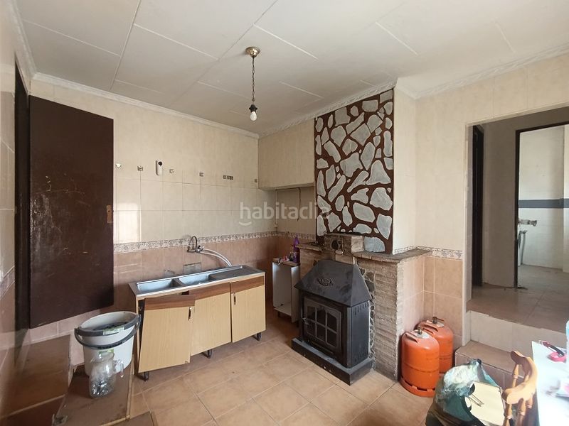 Foto f7360f8d-0bbc-4c4f-8a27-1d667f9dc471. Casa amb aparcament a Tobarra
