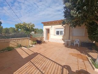 Chalet à Tobarra. Casa - chalet en cordovilla