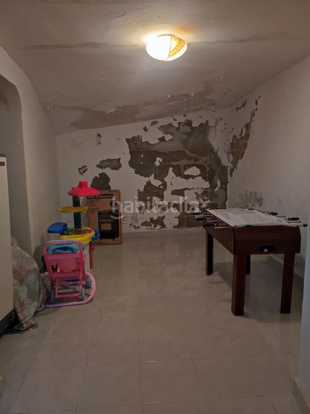 Foto a8f9b8a5-5e53-4583-9a73-99eaefd28e2f. Casa amb aparcament a Ontur