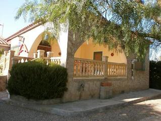 Chalet à Tobarra. Casa de campo en tobarra