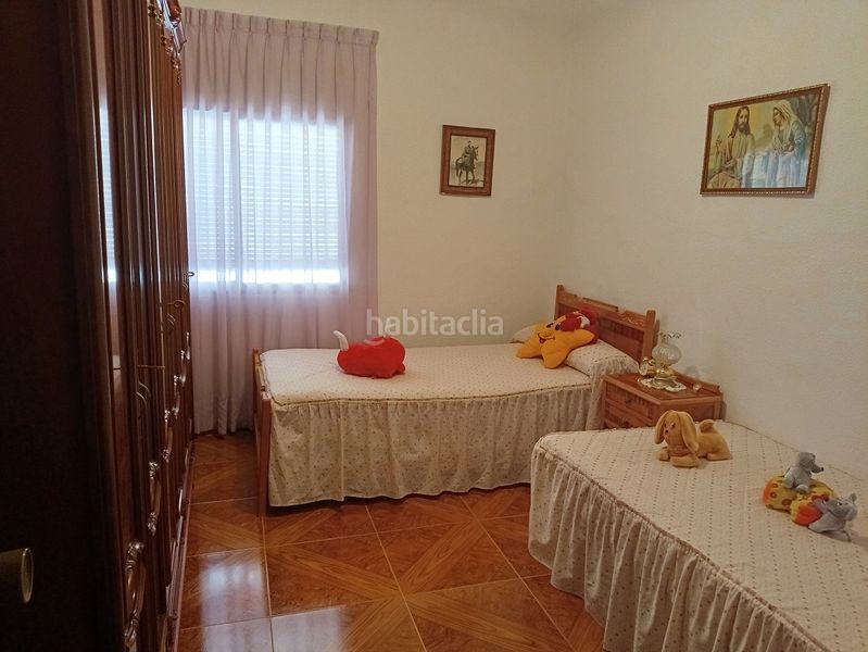 Foto cf3f83c0-b32d-4990-aeb8-dd59062d26d8. Casa amb xemeneia aparcament piscina a Tobarra