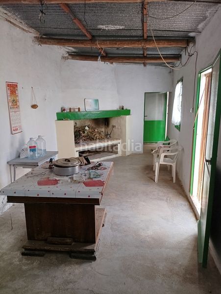 Foto dbb12621-63d2-4a2e-beb3-21fd638b0817. Casa amb xemeneia aparcament piscina a Tobarra
