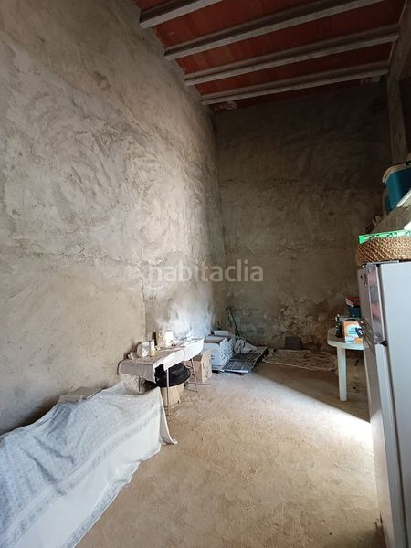 Foto fd68b800-af57-4ffd-8a31-430100323a17. Casa amb xemeneia aparcament piscina a Tobarra