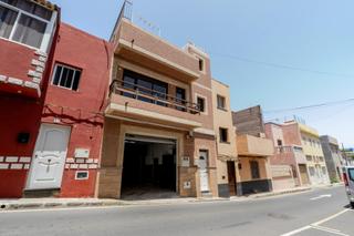 Casa a Calle presidente peron 29. Casa terrera en las majoreras