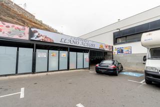 Location Local commercial à Calle carmelo talavera quevedo 6