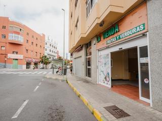 Local Comercial a Calle calle bruno pérez medina, 1 1. Local arucas