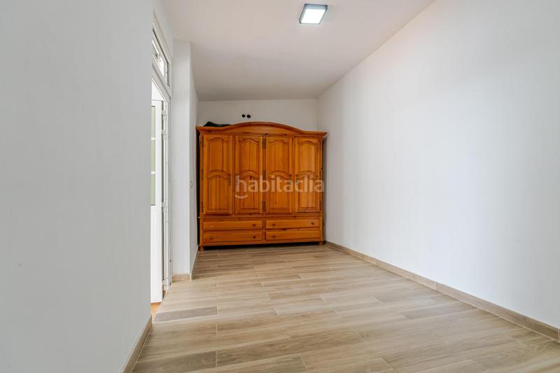 Foto 24da034e-cbfa-4a1e-9845-c9cd5f8ec51d. Casa in calle río nervión 32 in San Juan - San José Palmas de Gran Canaria (Las)