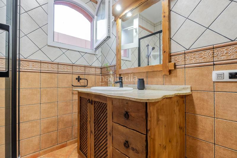 Foto c1b7ae21-4399-4b93-8c81-bbcf1b6cb3c3. Casa adossada a bentaguayre 35 a Vecindario - El Doctoral - Cruce de Sardina Santa Lucía de Tirajana