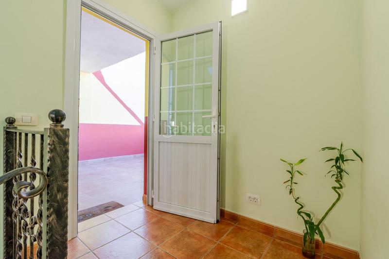 Foto f59f8d89-6a8f-4deb-a7a4-23c0fa02b02e. Casa adossada a bentaguayre 35 a Vecindario - El Doctoral - Cruce de Sardina Santa Lucía de Tirajana