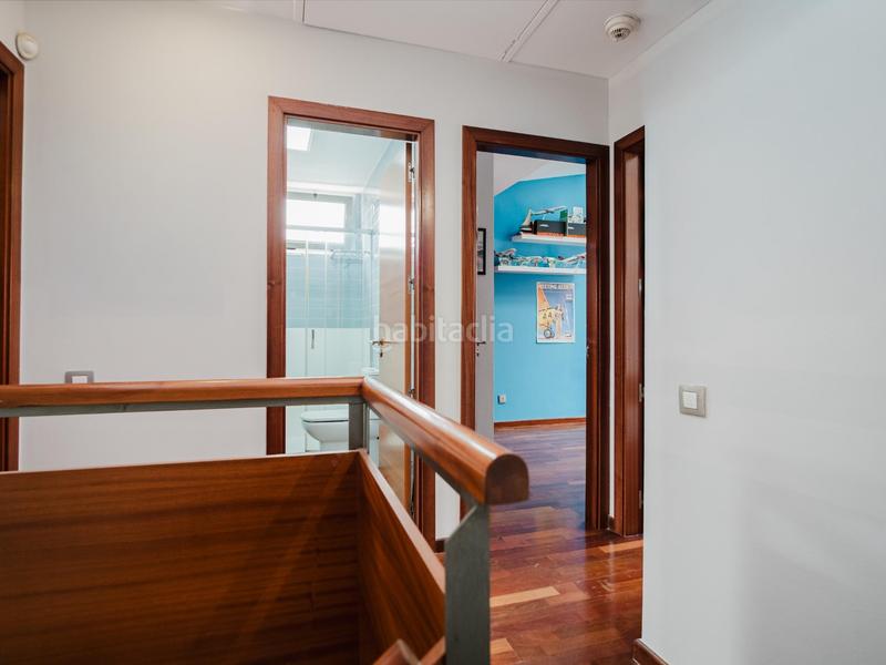 Foto 111b3b4d-f86b-4cc5-ae27-f6f3e2fb1c9e. Reihenhaus in calle arquit laureano arroyo 117 in Palmas de Gran Canaria (Las)