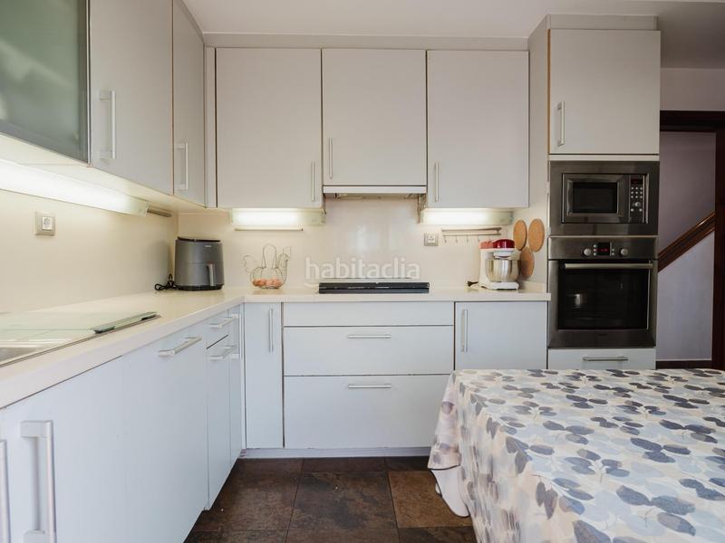 Foto 55cbf70a-30f9-4103-859a-c7f023f49e74. Reihenhaus in calle arquit laureano arroyo 117 in Palmas de Gran Canaria (Las)