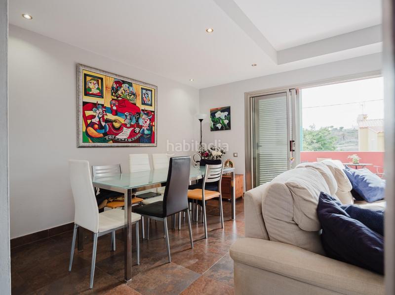 Foto 6552116e-f1f2-4f1f-a3e7-445c0ab5db74. Reihenhaus in calle arquit laureano arroyo 117 in Palmas de Gran Canaria (Las)