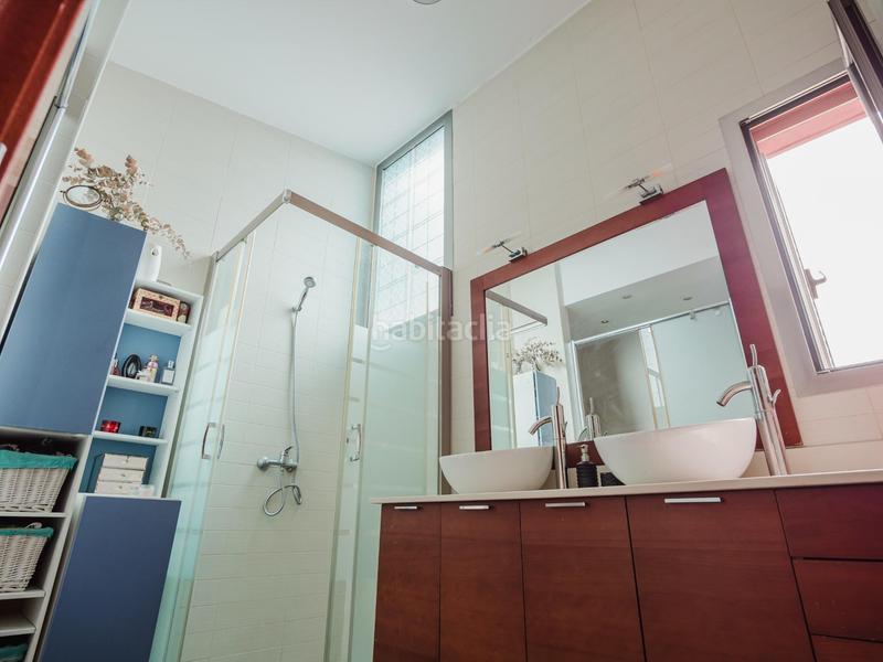 Foto 8e699760-cfbb-46fa-972e-0a4f5ec7376e. Reihenhaus in calle arquit laureano arroyo 117 in Palmas de Gran Canaria (Las)