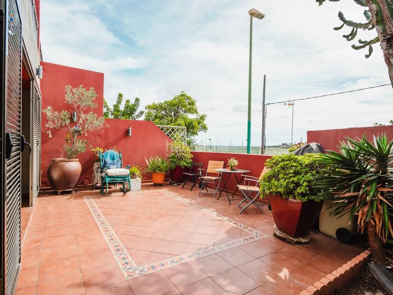 Foto 9fae0e8f-db1d-4eb8-8754-01931ad4b74f. Reihenhaus in calle arquit laureano arroyo 117 in Palmas de Gran Canaria (Las)