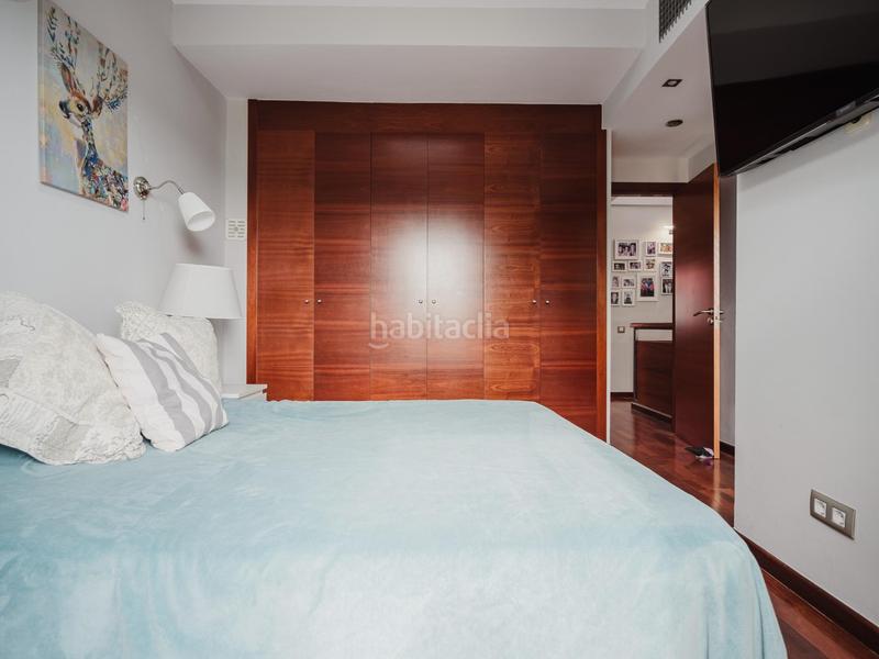 Foto d2050bde-e6ff-439e-bd03-7300fe85f608. Reihenhaus in calle arquit laureano arroyo 117 in Palmas de Gran Canaria (Las)