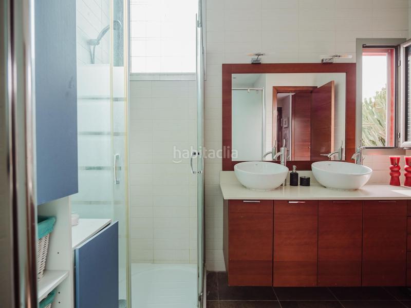 Foto e4609621-8d3d-4439-8588-bc7078d61fa5. Reihenhaus in calle arquit laureano arroyo 117 in Palmas de Gran Canaria (Las)