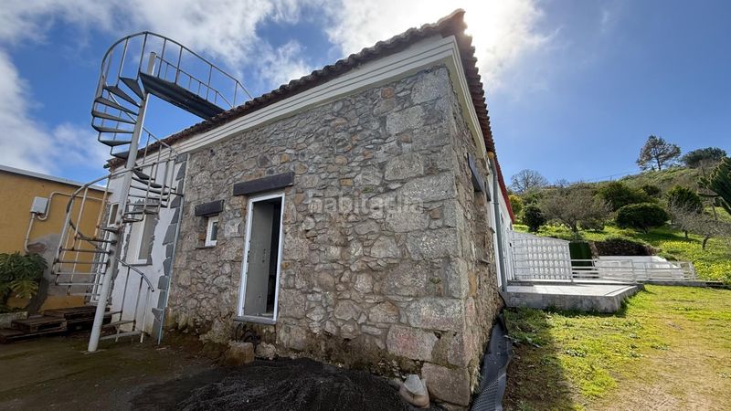 Foto 5588efff-e2f1-4197-8c94-3e900a18a09b. Masia amb aparcament piscina a Moya