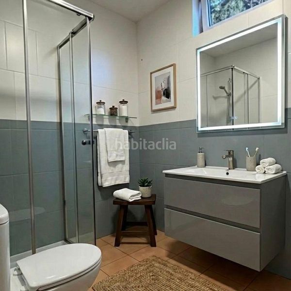 Foto 5f040feb-e02b-4178-8256-4c4ffc339492. Masia amb aparcament piscina a Moya