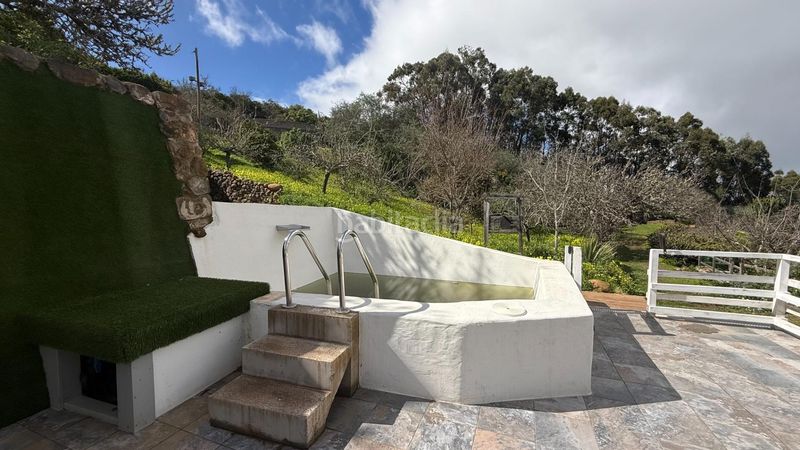 Foto abfedb3d-23c2-466d-9a5a-2d1959f3fcb6. Masia amb aparcament piscina a Moya