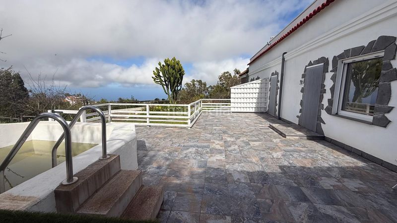 Foto c7b6cf77-c7ae-487c-b78b-7981017ac345. Masia amb aparcament piscina a Moya