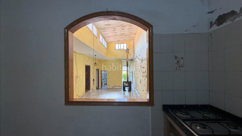 Foto f15fab2d-0631-431d-a1d1-f8bfa6b2b075. Masia amb aparcament piscina a Moya