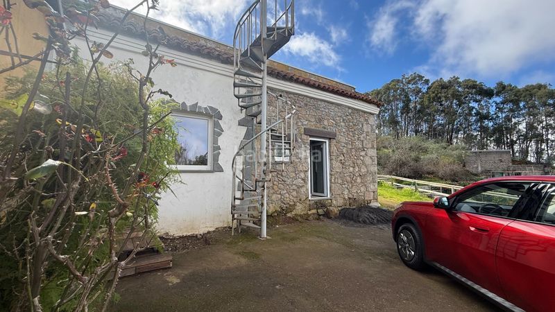 Foto f6fd28de-b477-4632-a373-ce5e86d90e84. Masia amb aparcament piscina a Moya