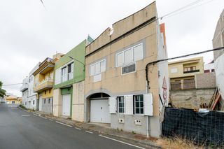 Casa a schiera in Los eucaliptos 18