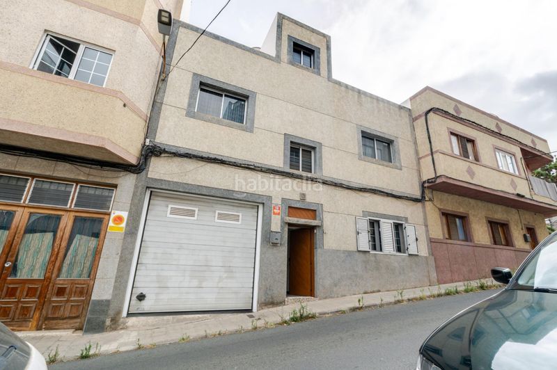 Foto bc69564a-3c72-4d4b-9e2a-6cf703cf66a5. Casa amb aparcament a Santidad Arucas