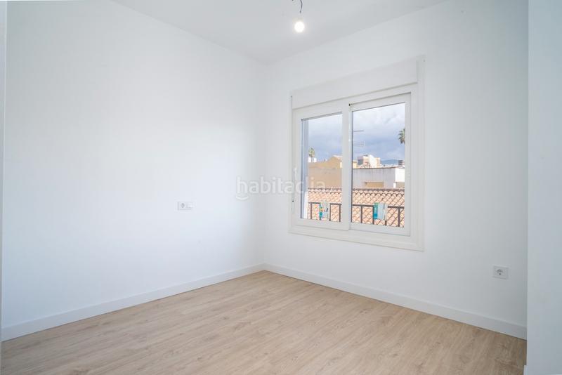 Foto 37d676a9-c700-4193-9f77-5e40fab66e3e. Pis a Perchel Norte Málaga