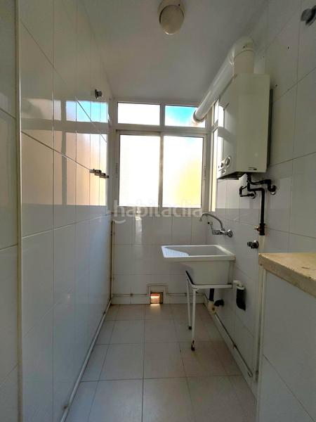 Foto 8ca3cb44-e81a-4872-a68b-f8d73ff286bc. Pis amb aparcament a La Goleta - San Felipe Neri Málaga