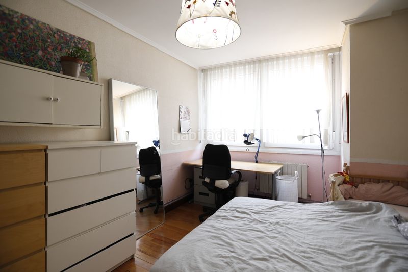 Foto fa6d01cc-c8c4-4fc6-8bb0-b9aa056f44de. Pis a Zona Indautxu Bilbao