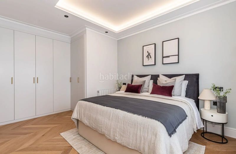 Foto de21daa6-8ec1-44cb-ad25-a074004e0c18. Pis amb aparcament a Lista Madrid
