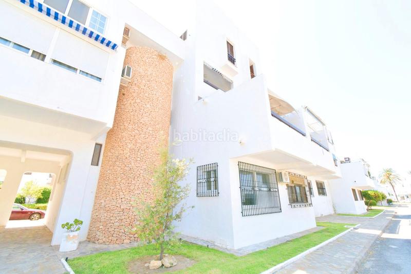 Foto afa031e3-6b6d-4eba-b76a-bfd8419d9347. Appartamento con piscina in Almerimar Ejido (El)