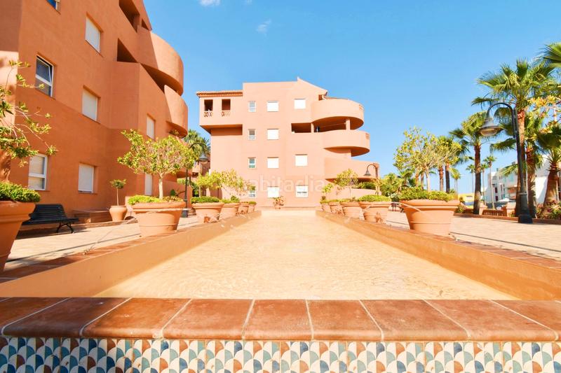 Foto 42c1527c-ffb7-4017-8f22-01c84f6cf96a. Flat with parking pool in Almerimar Ejido (El)