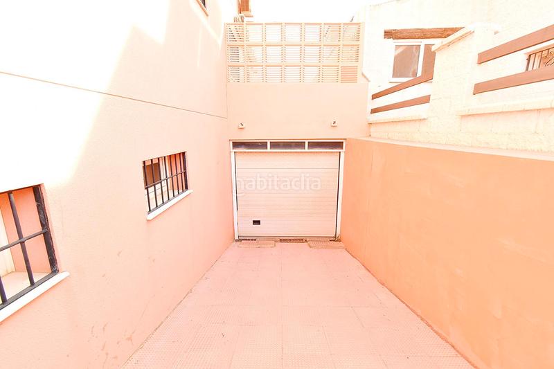 Foto f7f2ba8c-4cd5-4d8a-947a-4693401f25b5. Chalet avec parking dans Santo Domingo Ejido (El)