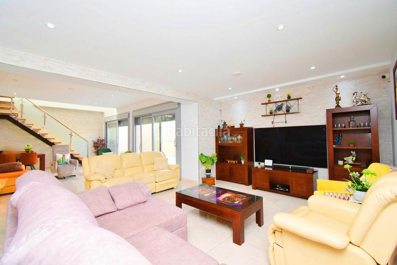 Foto ad124b05-1d32-464d-a450-5a78bb68c73a. Chalet  con piscina en la mojonera en Mojonera (La)