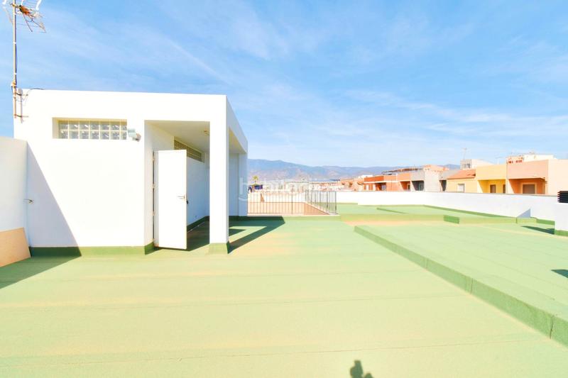 Foto 12add8f9-4c72-43d2-97db-40ed81736321. Chalet  con piscina en la mojonera en Plaza de la Luz Ejido (El)