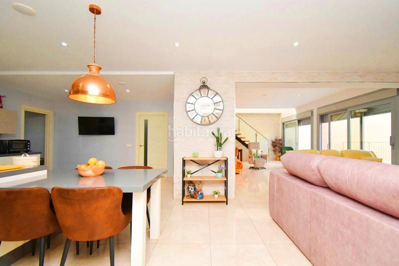 Foto 471dbca3-c262-41b5-b120-b5d58dafca06. Chalet  con piscina en la mojonera en Plaza de la Luz Ejido (El)