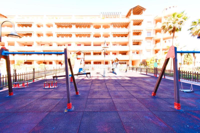 Foto 8c9b87eb-40ea-47c3-8493-99e775778342. Attique avec parking piscine dans Almerimar Ejido (El)