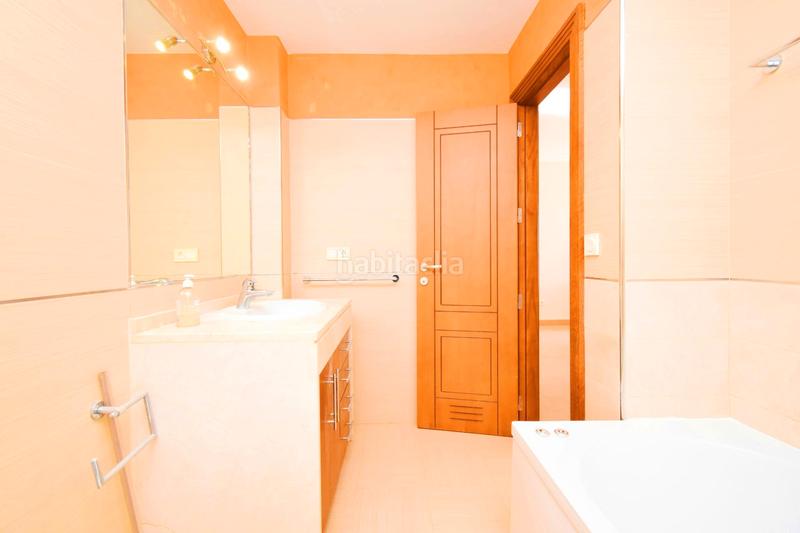 Foto c06fd4cc-5e19-4b20-95a0-86a6dc7d51e2. Attique avec parking piscine dans Almerimar Ejido (El)