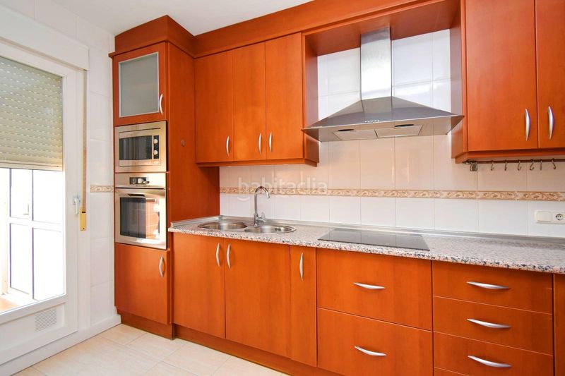 Foto 40b12798-341e-42f8-bf97-2d08ae6ec506. Ático  de 2 dormitorios con 2 terrazas!! en Ejido Sur Ejido (El)