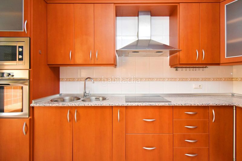 Foto f25c2cb5-d20e-43b0-8c8c-f893c85eac39. Ático  de 2 dormitorios con 2 terrazas!! en Ejido Sur Ejido (El)