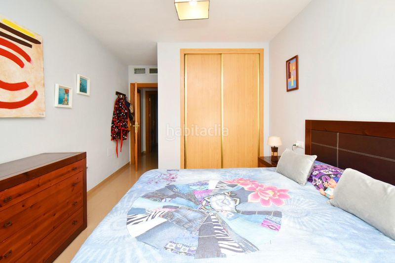 Foto d75de21d-d2dc-4f6e-93ea-2fd435d80299. Pis amb aparcament a Pabellón - Estación - El Corte Inglés Ejido (El)