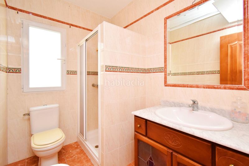 Foto 4f8f3321-4a0a-4d87-b2f3-7dbd2e3dee40. Casa amb aparcament a Ejido Norte Ejido (El)